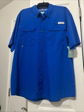 Magellan Outdoors Men's Short-Sleeve Button-Down Shirt in Royal Blue